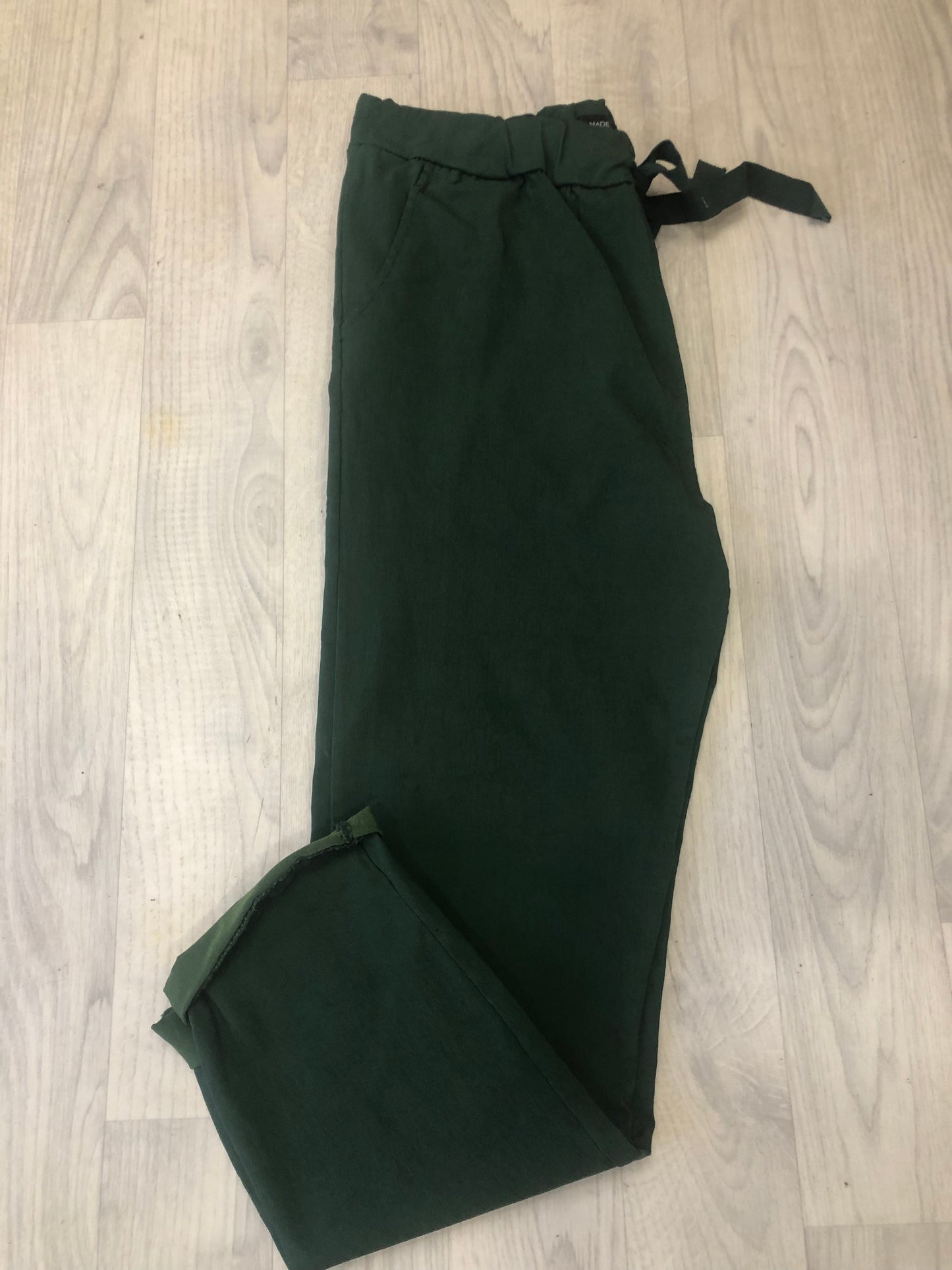 Magic Trousers Plain (Curvy Size)